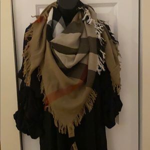 NWT Burberry plaid scarf /wrap/ shawl - authentic